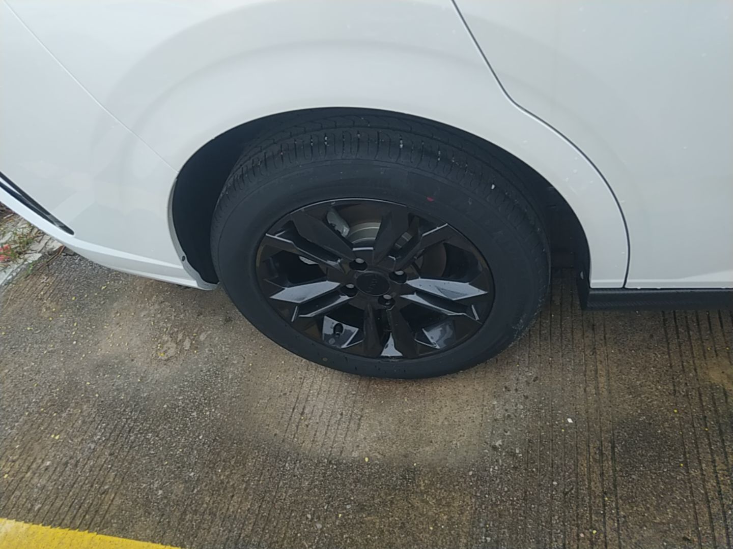 Dongfeng Aeolus Yixuan 2025 1.5L Automatic Luxury Version - Luxury — снимка 11