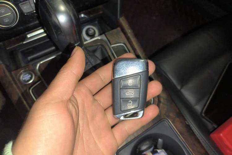 Used Volkswagen Magotan 2018 Facelift 330TSI DSG Luxury Model Vehicle Key