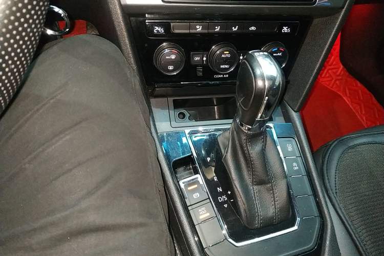 Used Volkswagen Lamando 2018 280TSI DSG Comfort Edition
