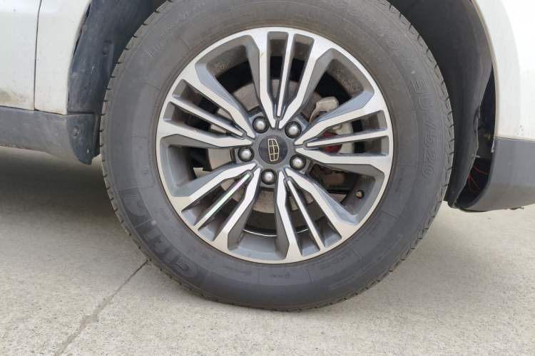 Used Geely Auto Vision X6 2016 1.3T CVT Luxury Model Right Front Wheel Hub