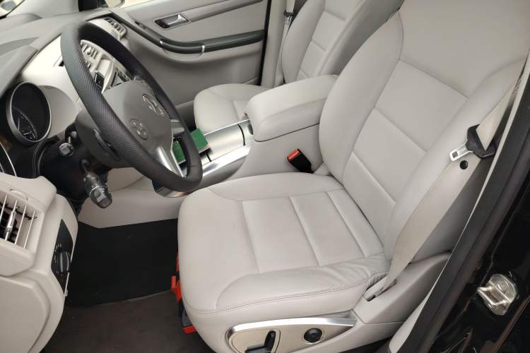 Used Mercedes-Benz R-Class 2011 R 300 L Business Model