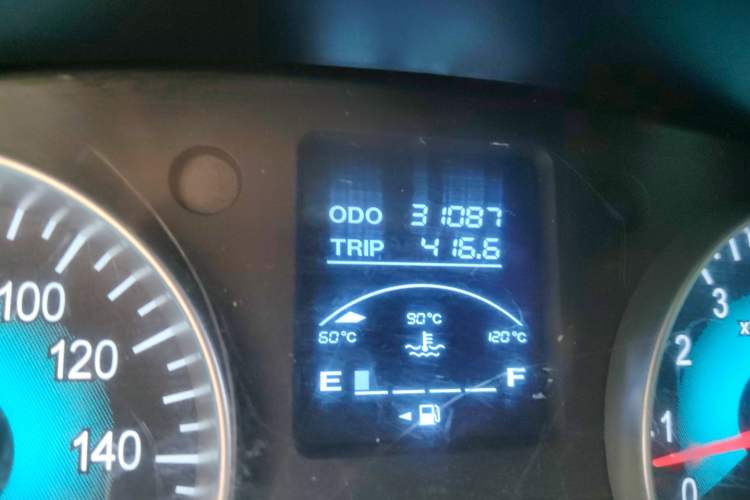 Used Jinbei Gold Hiace 2021 1.5L Passenger Vehicle Engineering Lion 7 Seats