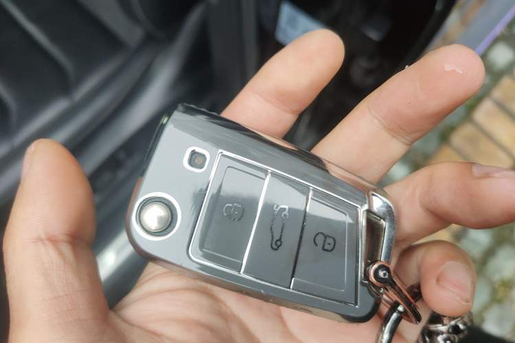 Used Volkswagen Tiguan L 2021 330TSI Automatic Two-Wheel Drive R-Line Enhanced Edition Vehicle Key