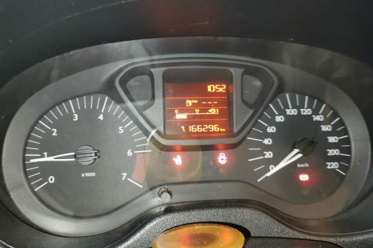 Used Citroen Elysee 2015 Zhishang Edition 1.6L Manual Fashion Model