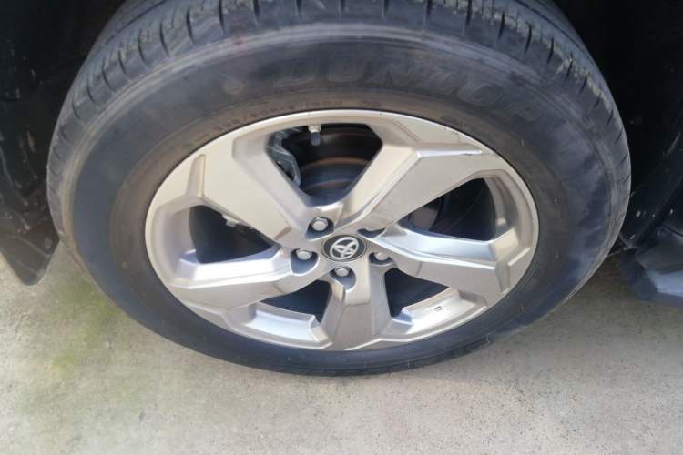 Used Toyota RAV4 2021 2.0L CVT Two-Wheel Drive Fashion PLUS Edition
