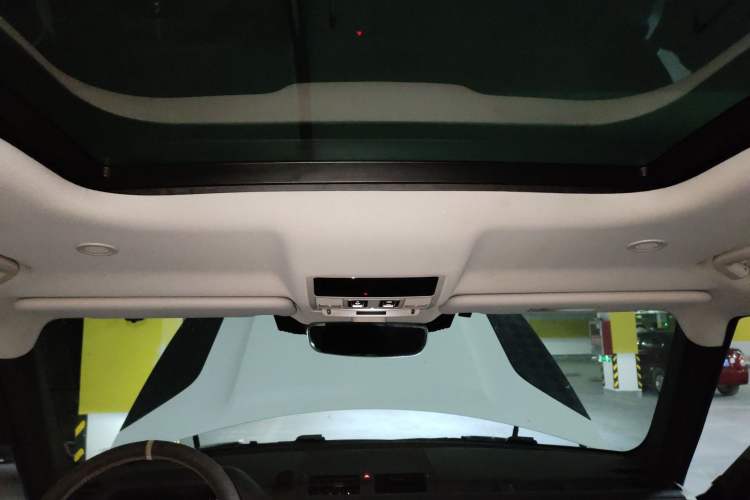 Used Land Rover Defender 2024 90 2.0T P300 S