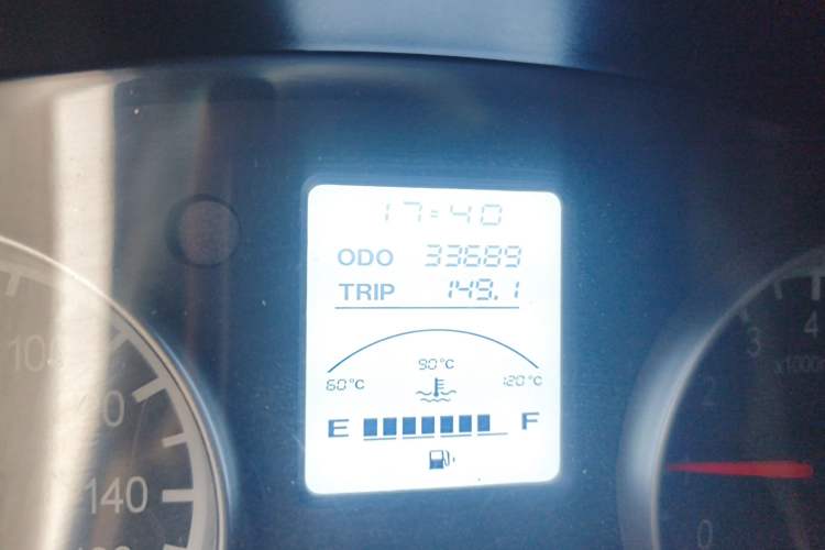 Used Jinbei Hiace X30 2023 1.5L Super-Comfortable Passenger Van 5/6/7-Seater Non-Air-Conditioned Version Model SWC15M Odometer Close Up