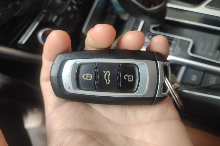 Used Geely Auto Emgrand GT 2015 1.8T Flagship Model