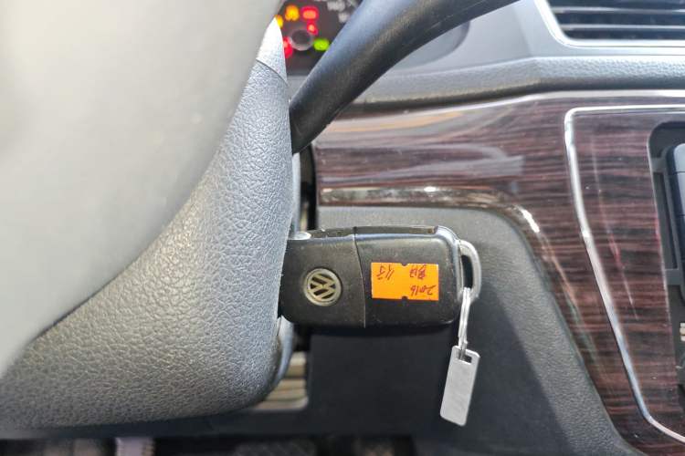 Used Volkswagen Gran Lavida 2015 1.6L Automatic Fashion Edition