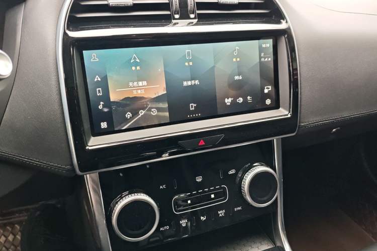 Used Jaguar XEL 2021 2.0T 250 PS S Progressive Elegance Edition Audio And AC Panel