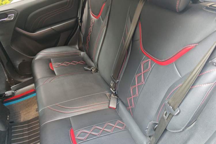 Used Soueast DX3 2018 1.5T CVT Luxury Model Left Rear Seat