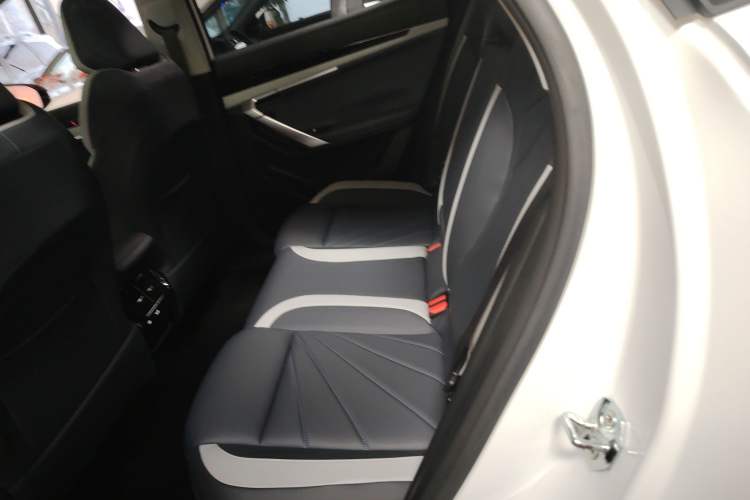 Used Geely Auto FX11 2023 1.5TD DCT Glory Edition
