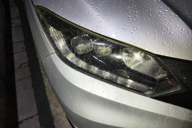 Used Honda Vezel 2015 1.8L CVT 2WD Luxury Model