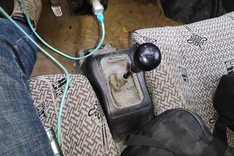 Used Wuling Rongguang 2011 1.2L Base Version
