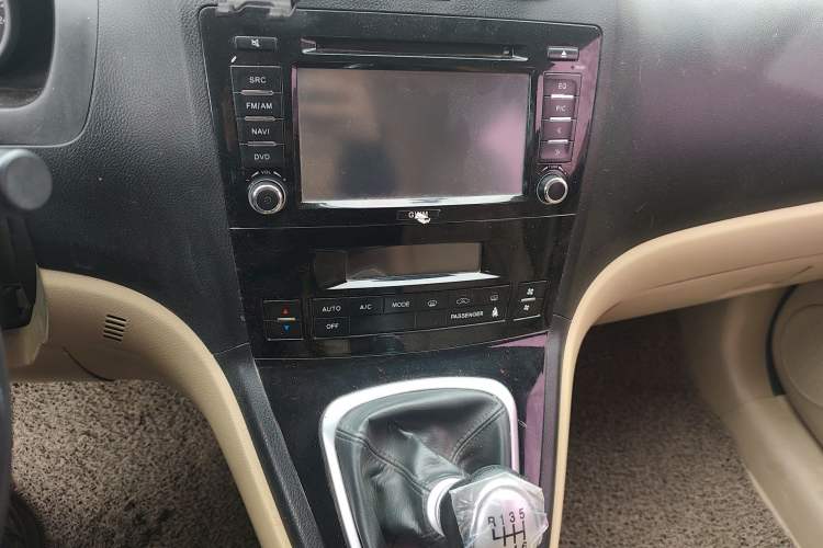 Used Haval H6 2012 1.5T Manual Two-Wheel Drive Elite Model
