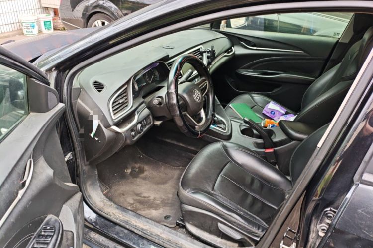 Used Buick GT 2015 15N Automatic Deluxe Edition Driver Seat