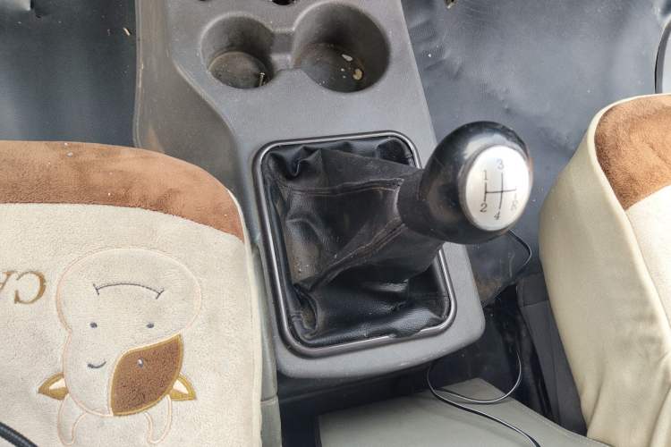 Used FORTHING Lingzhi 2013 V3 1.5L 7-Seater Standard Model II