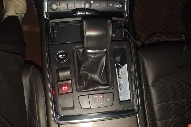 Used Citroen C6 2017 Revised Version 380THP Luxury Edition
