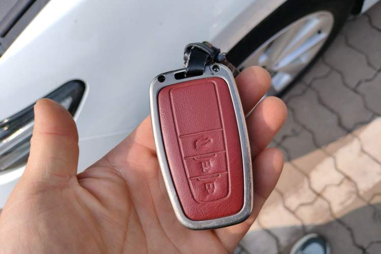 Used Toyota Camry 2023 2.0G Luxury Edition Vehicle Key