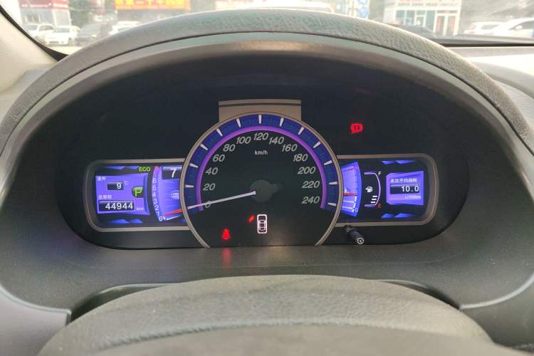 Used BYD S6 2014 2.4L Automatic Prestige 5-Seater