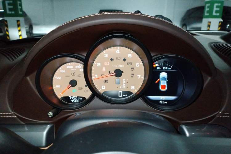 Used Porsche 718 2018 Cayman 2.0T Instrument Cluster