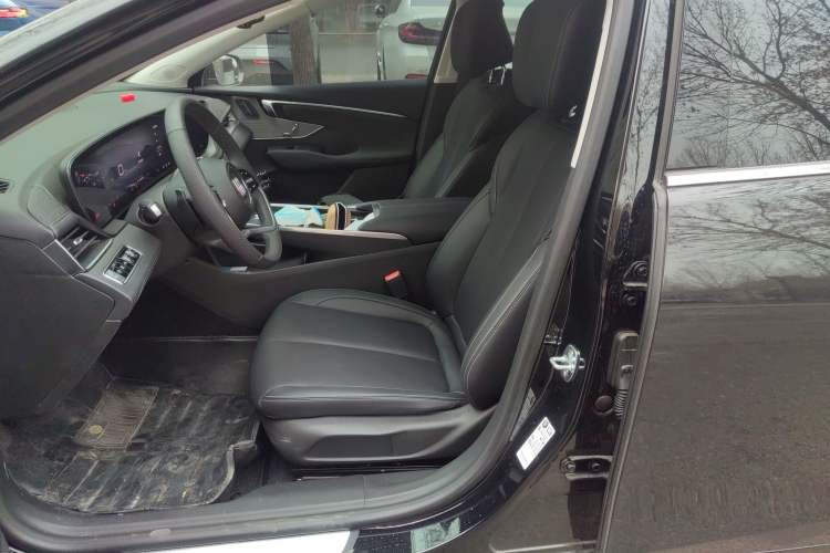 Used Buick LaCrosse 2025 28T Platinum Edition