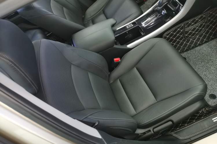 Used Honda Accord 2016 2.4L Zhi Rui Edition Right Front Seat