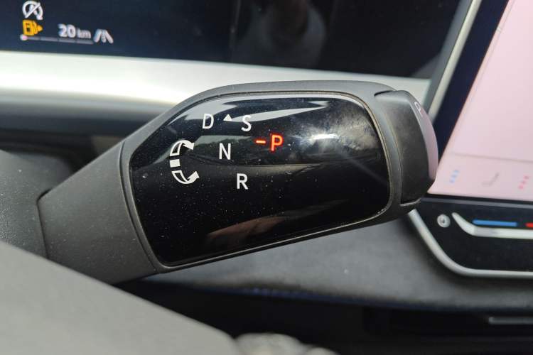 Used Volkswagen Teramont 2025 Tiguan Pro 450TSI Four-Wheel Drive Summit Edition
