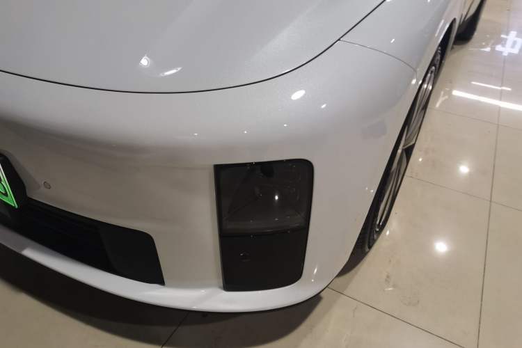 Used Li Auto Li Auto i6 2025 Model Four-Wheel-Drive Standard Type