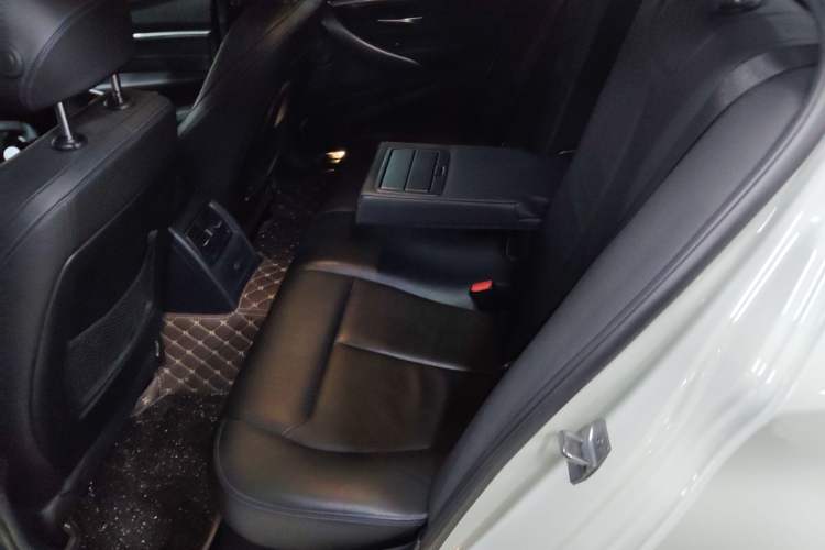 Used BMW 3 Series 2019 320i M Sport Night Edition
