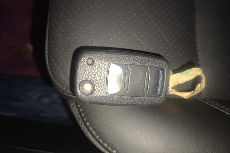 Used Volkswagen Tiguan 2015 1.8TSI Automatic Two-Wheel Drive Luxury Model Vehicle Key