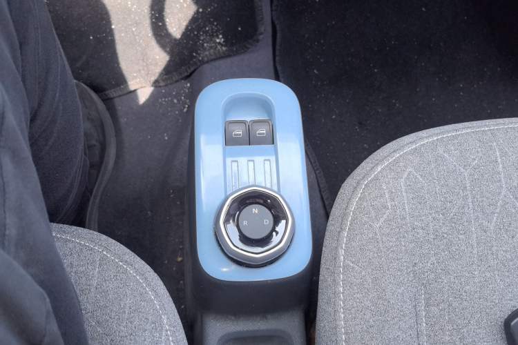 Used Geely Galaxy Panda 2023 Panda Mini 200km Endurance Bear
