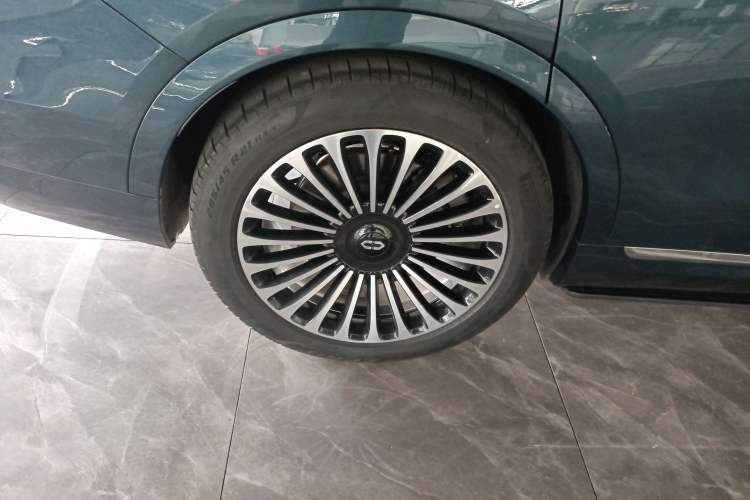 Used Hima AITO M9 2024 Range-Extended Ultra Version 52 kWh 6-Seater Model Exterior 5