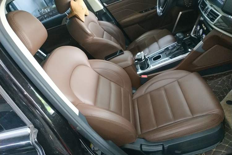 Used Haval H7 2019 2.0T Smart Enjoyment Version China VI Standard