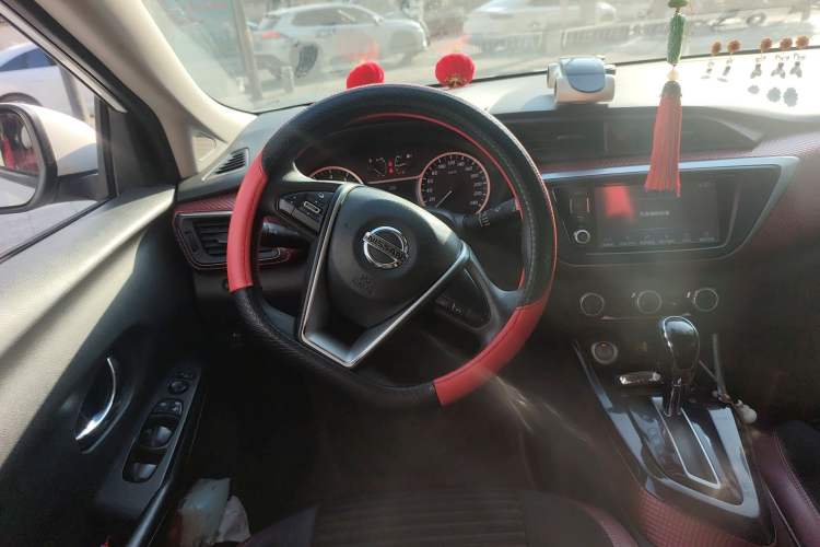 Used Nissan Lannia 2016 1.6L CVT Smart Cool Edition Steering Wheel