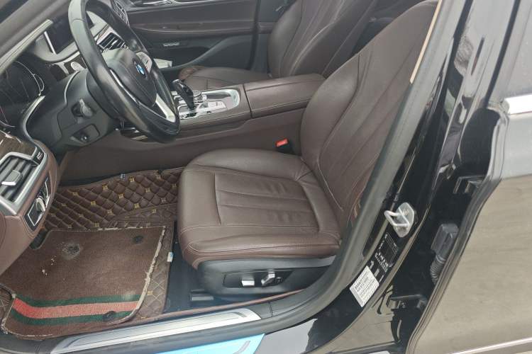 Used BMW 7 Series 2017 730Li Leading Model
