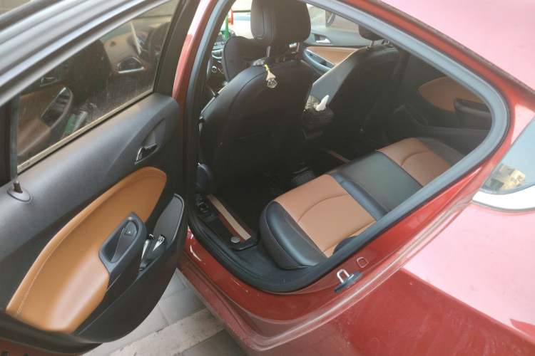 Used Chevrolet Cruze 2017 1.4T Hatchback Dual-Clutch Lingfeng Edition