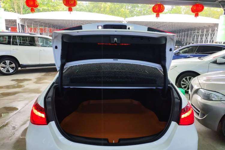 Used Mercedes-Benz C-Class 2024 C 200 L Sport Edition Trunk