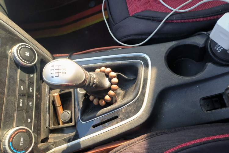 Used Leopaard CS10 2015 2.0T Manual Excellence Edition Gear Lever