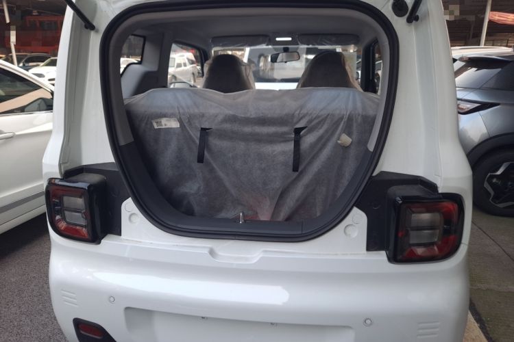 Used Geely Galaxy Panda 2024 Panda Mini 200km Endurance Bear Trunk