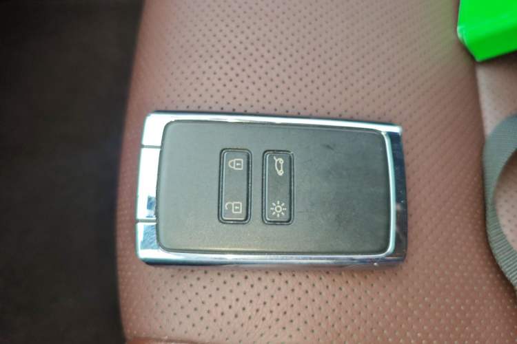 Used Renault Koleos 2017 2.5L Four-Wheel Drive Ultimate Edition
