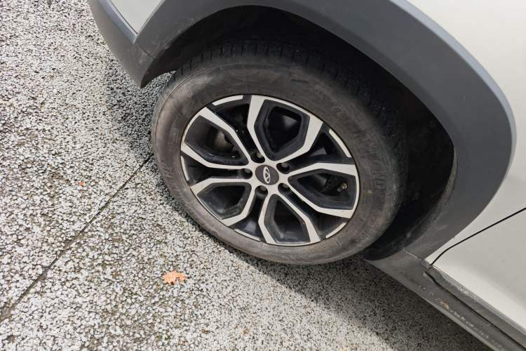 Used Chery Tiggo 3X 2018 1.5L Automatic Elite Edition Left Front Wheel Hub