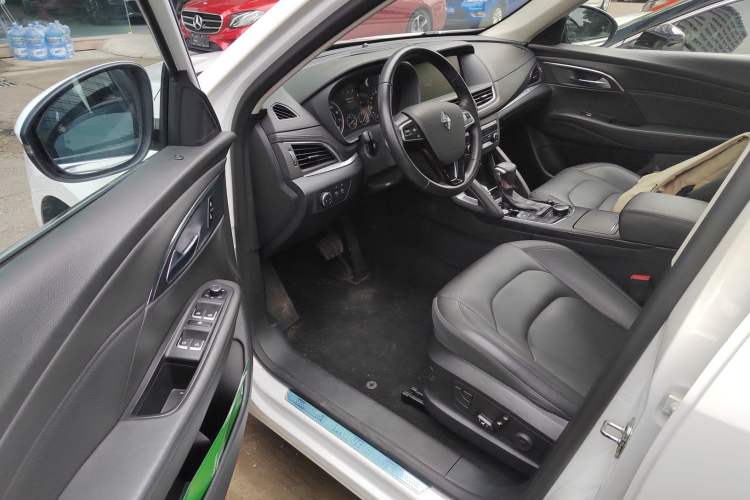 Used BORGWARD BX7 2018 28T Front-Wheel Drive Quality Enjoyment Version 5 Seats China VI Emission Standard Driver Seat