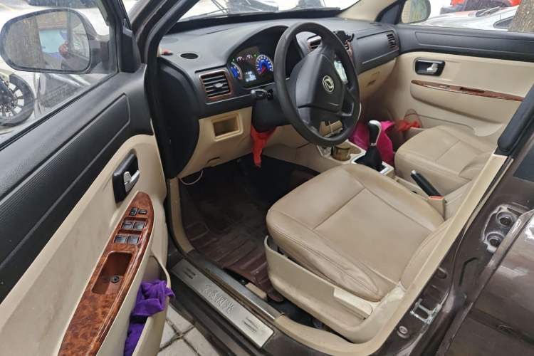 Used Dongfeng Fengon 330 2014 1.5L Manual Utility Version DK15