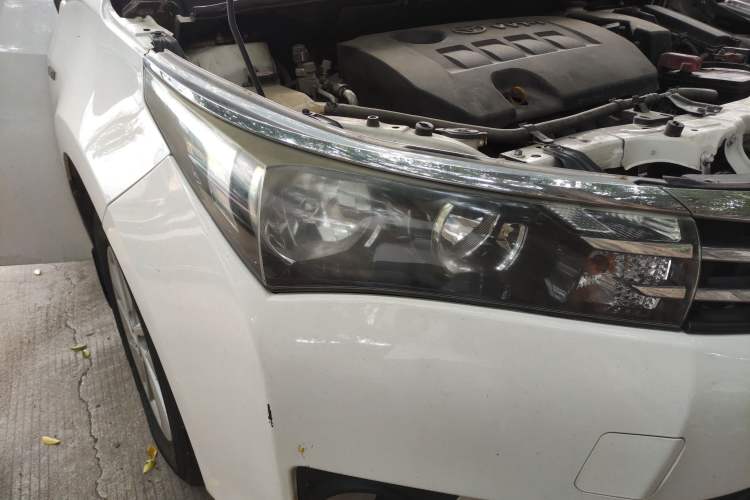 Used Toyota Corolla 2017 Revised Version 1.6L S-CVT GL Right Front Headlight