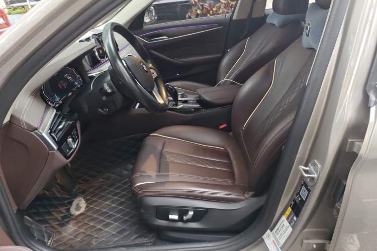 Used BMW 5 Series New Energy 2021 535Le Luxury Package Left Front Seat