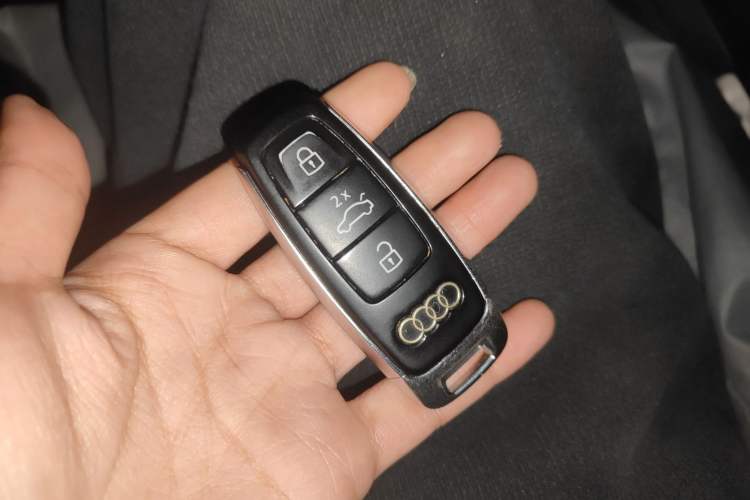 Used Audi e-tron 2019 55 quattro Fashion Edition
