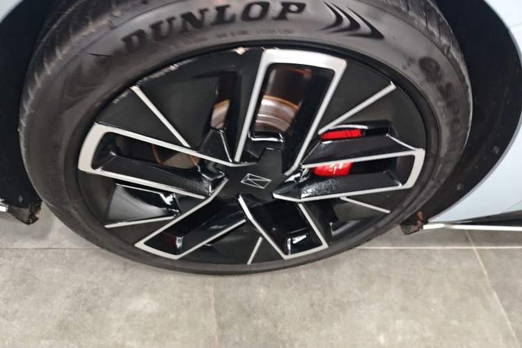 Used Avatr 12 2023 650 Three-Laser Four-Wheel Drive Performance Edition
