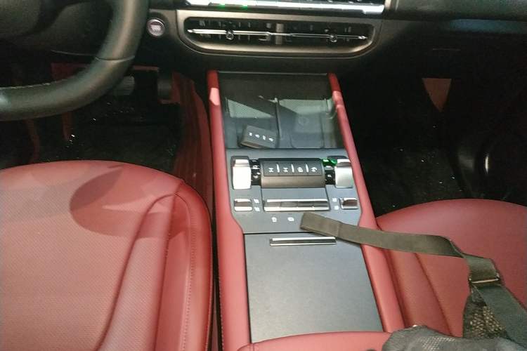 Used Tank 300 2025 2.0T Conqueror Gear Lever