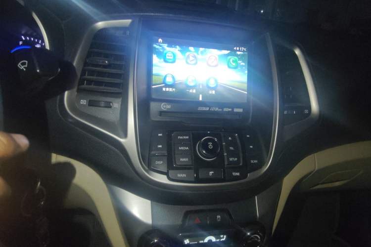 Used CHANGAN Eado 2015 1.6L Manual Luxury Model China IV Standard Audio And AC Panel